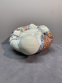 A Chinese famille rose lady and a Buddha, 19/20th C.