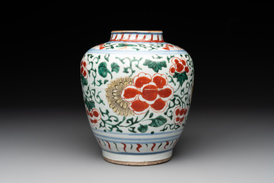 A Chinese wucai 'peony scroll' vase, Transitional period