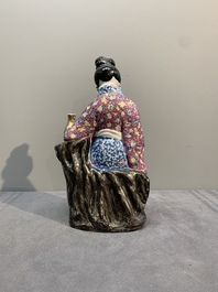 A Chinese famille rose lady and a Buddha, 19/20th C.