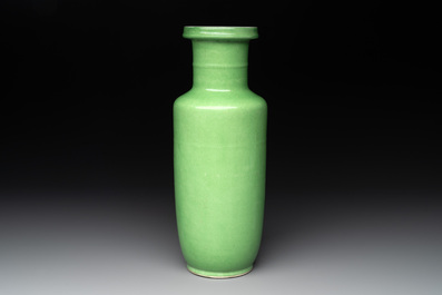A Chinese lime-green-glazed rouleau vase, 19th C.