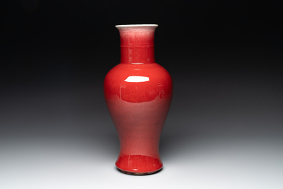 A Chinese copper-red-glazed vase, 18/19th C.