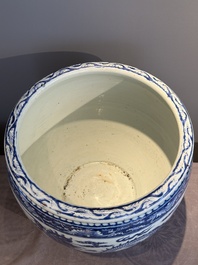 A Chinese blue and white 'dragon' fish bowl, 19th C.