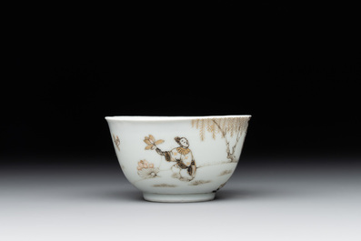 A fine Chinese gilt-decorated grisaille 'Xi Xiang Ji' cup and saucer, Yongzheng
