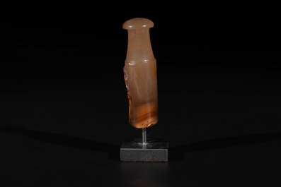 A Chinese agate 'Liuhai' cigarette holder or hookah mouth piece, possibly for the Islamic market, 19th C.