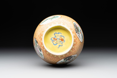 A Chinese famille rose 'bird and flower' bowl, 19th C.