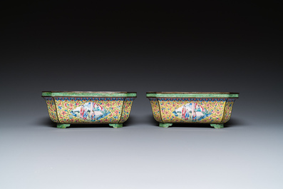 A pair of Chinese yellow-ground Canton enamel jardini&egrave;res, Jiaqing