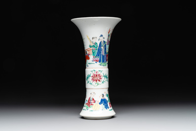 A pair of Chinese famille rose wall vases and a 'gu' vase, 19/20th C.