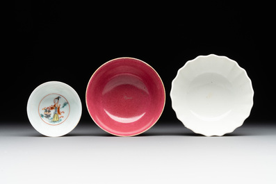 12 Chinese famille rose tea wares, Yongzheng and later