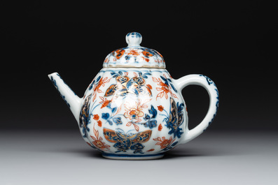 A Chinese Imari-style teapot, a covered sugar bowl and a covered vase or shaker, Kangxi/Qianlong
