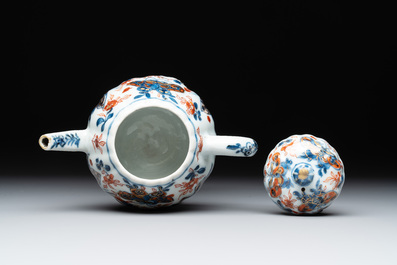 A Chinese Imari-style teapot, a covered sugar bowl and a covered vase or shaker, Kangxi/Qianlong