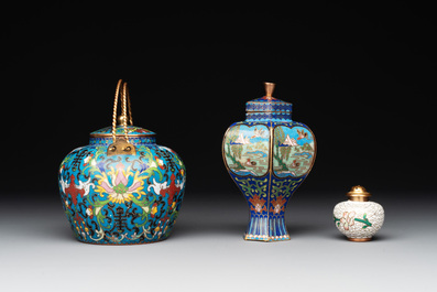 12 Chinese cloisonn&eacute; wares, 19/20th C.