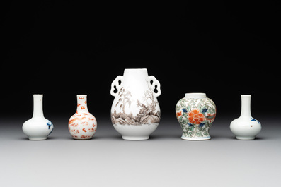 Five Chinese miniature vases, 19/20th C.