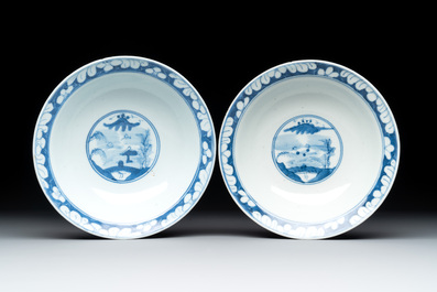 Ten Chinese blue and white wares, 19th C.