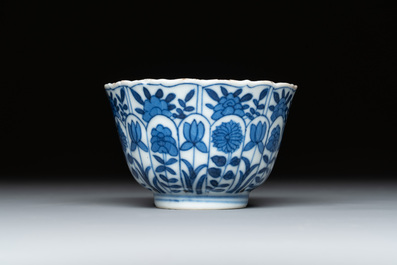 Ten Chinese blue and white wares, 19th C.