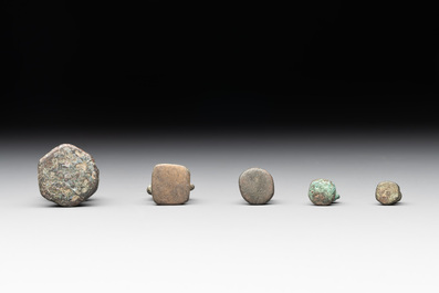 Ten Burmese bronze bird-form opium weights, 18/19th C.