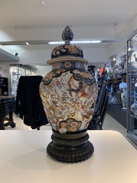 A five-piece Imari-style garniture with birds among flowering branches, incl. 3 stands, Samson, Paris, 19th C.
