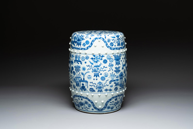 A Chinese blue and white 'antiquities' garden seat, 19th C.