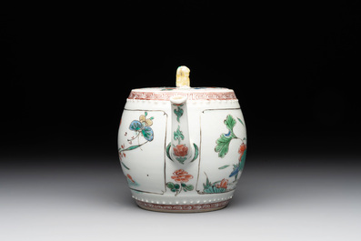 A Chinese famille verte drum-shaped 'lotus pond' teapot, Kangxi