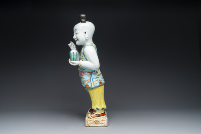 A pair of large Chinese famille rose figures on stands, Qianlong