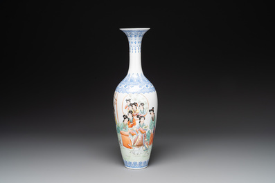 A Chinese famille rose eggshell vase with figural design and a pair of miniature vases, Qianlong mark, 20th C.