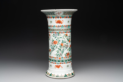 A Chinese famille verte 'gu' vase with floral design, 19th C.