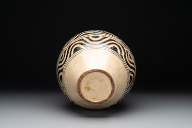 A Chinese archaistic Majiayao-style black-glazed jar, 19th C.