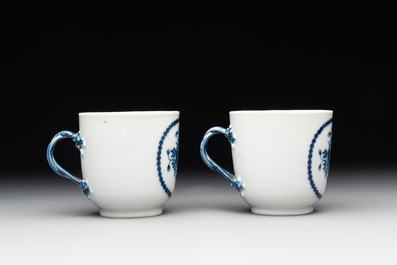 A pair of Chinese blue and white cups and saucers and a milk jug, Qianlong/Jiaqing