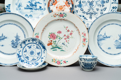 A collection of 22 Chinese blue, white, famille rose and Imari-style wares, 18th C.