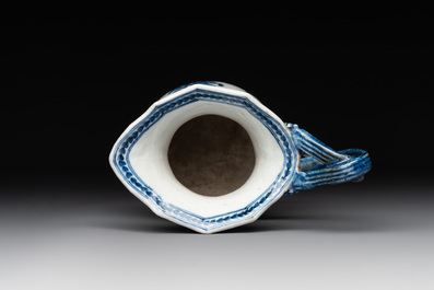 A pair of Chinese blue and white cups and saucers and a milk jug, Qianlong/Jiaqing