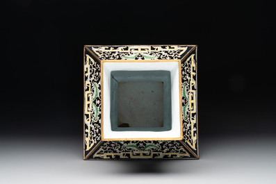 A Chinese cloisonn&eacute; vase with birds among flowering branches, 20th C.