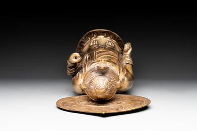 A large Japanese bronze Kannon, 19th C.