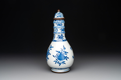 A rare Chinese blue and white vase and cover for the Thai market with the royal initials of King Rama V, 19th C.