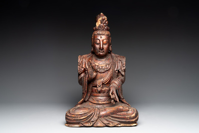A Chinese gilt-lacquered wooden sculpture of Buddha, 18/19th C.