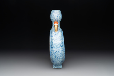 A Chinese famille rose 'landscape' 'hu' vase, signed Guiying 桂英, Jingdezhen mark, 20th C.