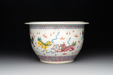 A Chinese famille rose vase, a jardini&egrave;re and a dish, Qianlong and Guangxu marks, 20th C.