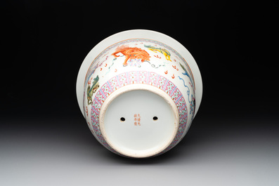 A Chinese famille rose vase, a jardini&egrave;re and a dish, Qianlong and Guangxu marks, 20th C.