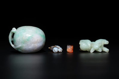 A varied group of seven Chinese jade, jadeite, agate and hardstone carvings, 19/20th C.