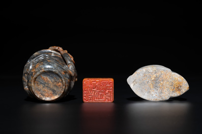 Seven Chinese jade and rock crystal carvings, 19/20th C.