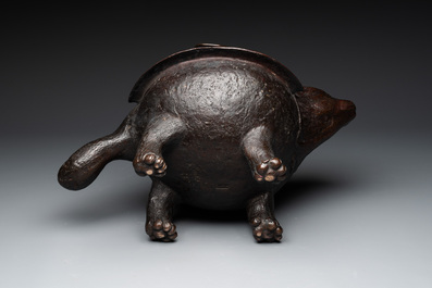 A Japanese bronze bunbuku chagama-shaped incense burner, signed Kimura Toun 木村渡雲, Meiji, 19th C.