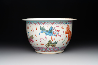 A Chinese famille rose vase, a jardini&egrave;re and a dish, Qianlong and Guangxu marks, 20th C.