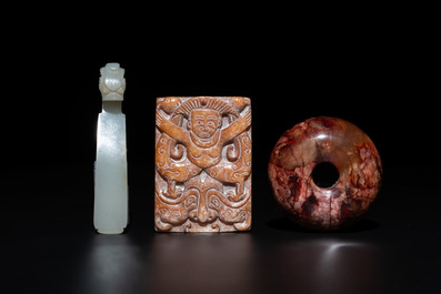 A varied group of seven Chinese jade, jadeite, agate and hardstone carvings, 19/20th C.