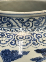 A large Chinese blue and white 'mythical creatures' jar, 'guan', Jiajing/Wanli