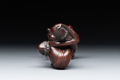 A small Kutani porcelain incense burner, two wooden sculptures, and a shagreen glasses case, Japan, Meiji, 19/20th C.