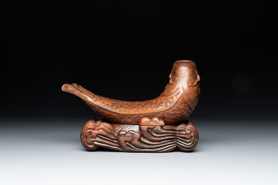 A small Kutani porcelain incense burner, two wooden sculptures, and a shagreen glasses case, Japan, Meiji, 19/20th C.