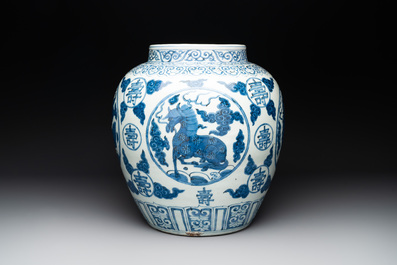 A large Chinese blue and white 'mythical creatures' jar, 'guan', Jiajing/Wanli