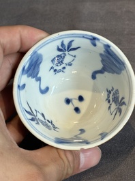 22 Chinese blue and white wares, 19/20th C.