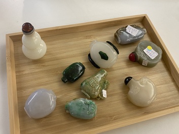 Nine Chinese jade, glass and hardstone snuff bottles, 19/20th C.