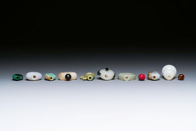 Nine Chinese jade, glass and hardstone snuff bottles, 19/20th C.
