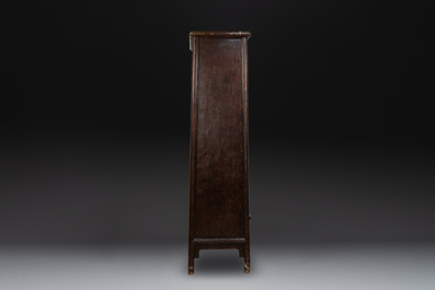 A large Chinese lacquered tapered round-corner cabinet, 'yuanjiaogui', Ming, 16/17th C.