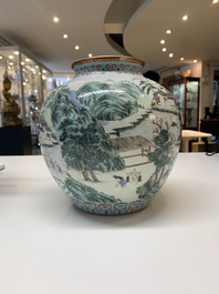 A Chinese famille rose 'fisherman, woodcutter, farmer and scholar 漁樵耕讀圖' vase, Shen De Tang 慎德堂 mark, 19/20th C.